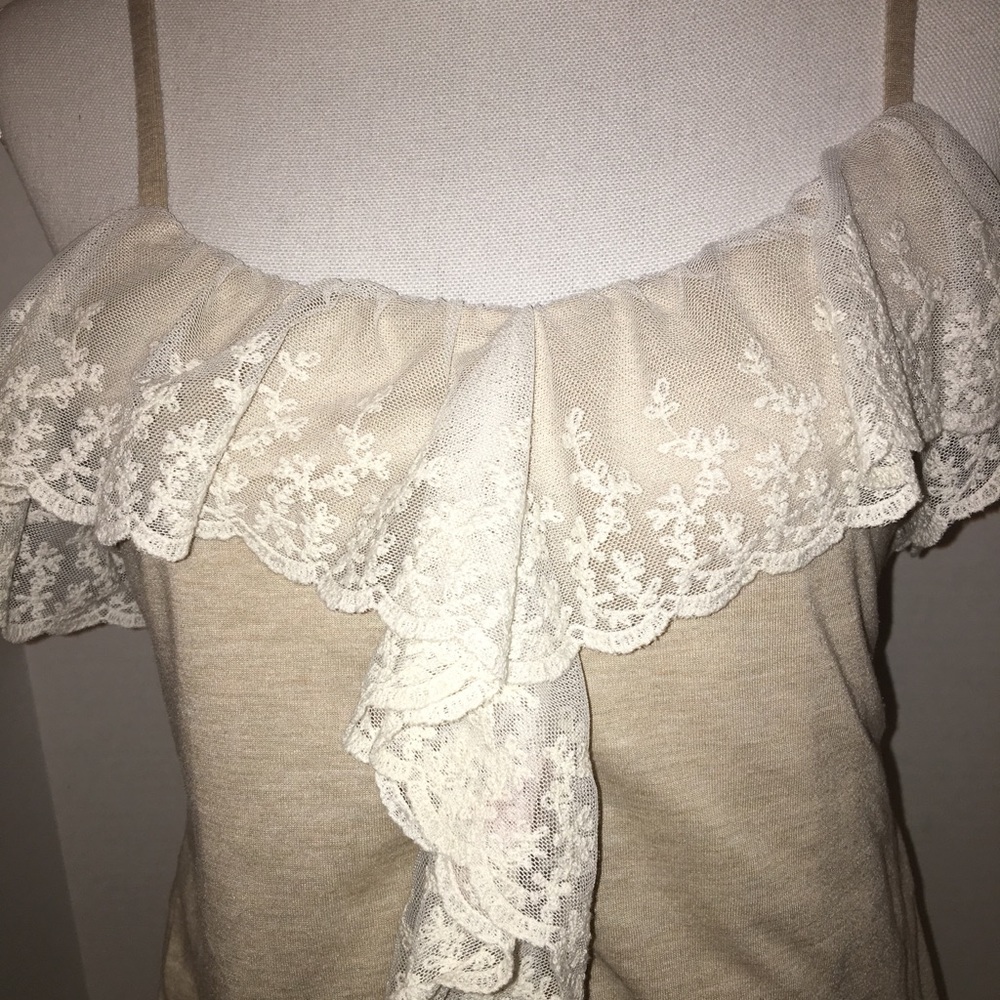 NWOT EDGE DESIGN BY MINE (Sz: M) Cream/White Top